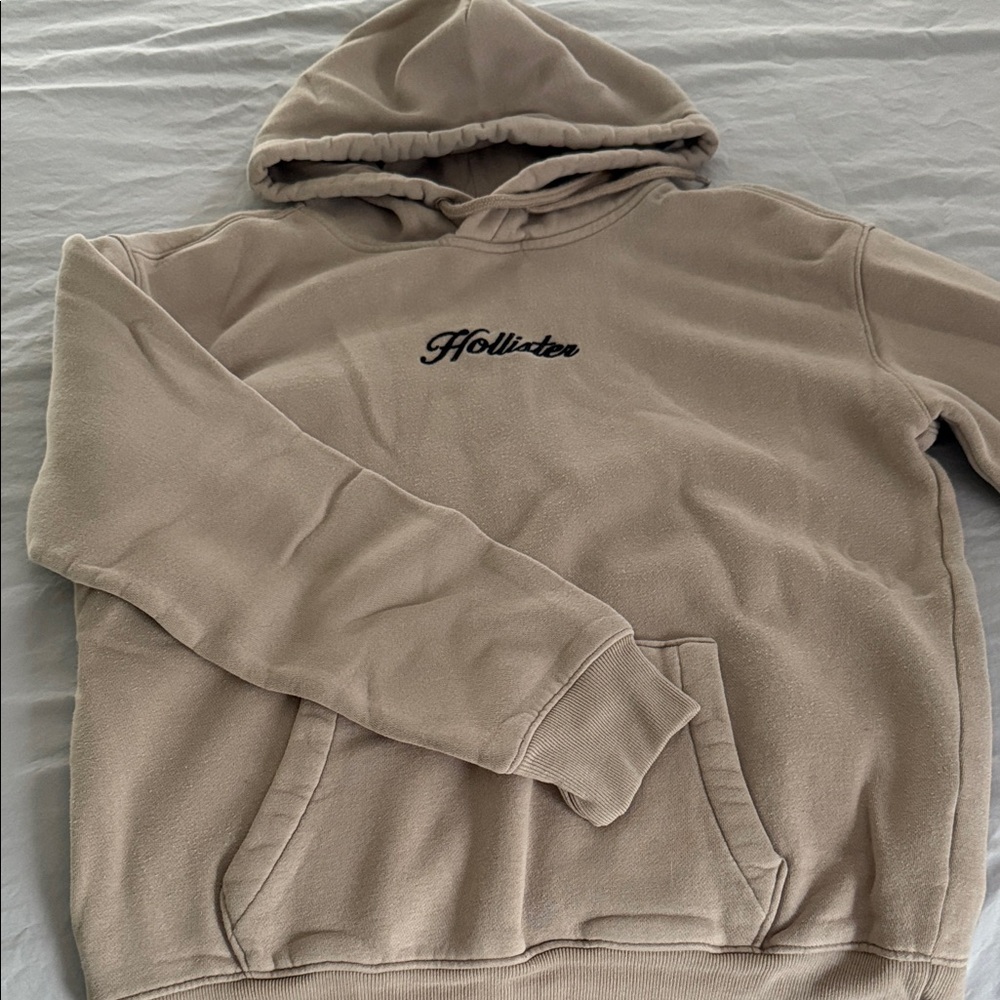 Hollister Men's Beige Hoodie